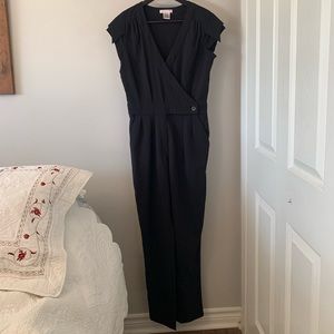 Romeo & Juliet / Black / Short Sleeve / V-Neck / Jumpsuit
